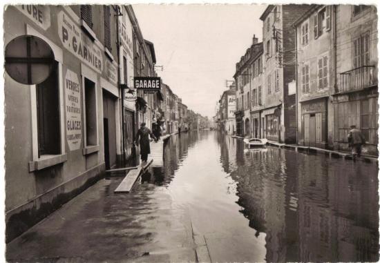 14-1955-la-rue-de-lyon.jpg